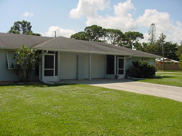 Photo - 2427 NW Holiday Ct (Stuart, FL)