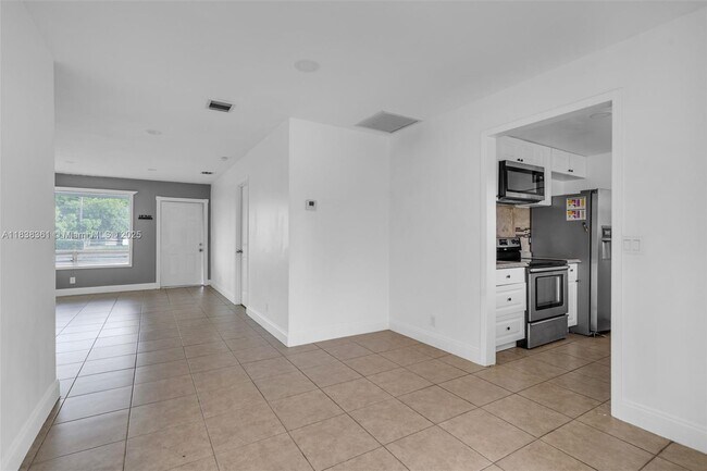 Photo - 3171 NW 16th St