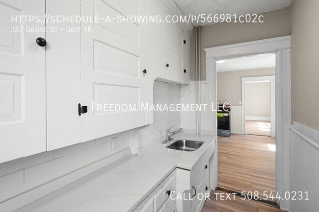 Photo - 387 Grove St Unit 1R