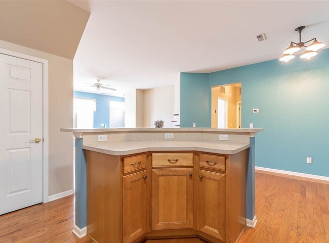 Photo - 663 Worthington Dr