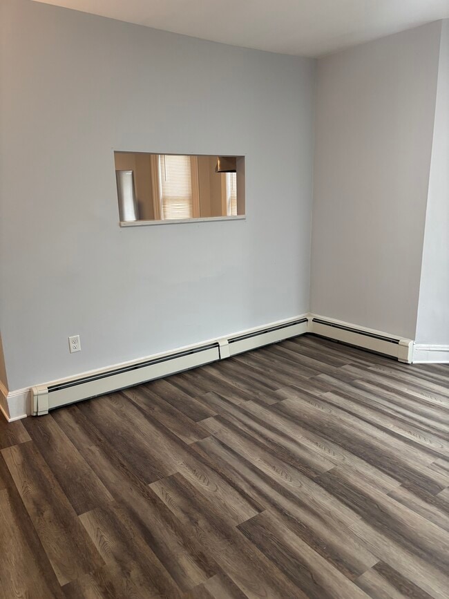 Photo - 412 Talbot Ave Unit Apt 1R