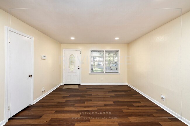 Photo - Newly Renovated 3 Bed 2 Bath Home in Mobile