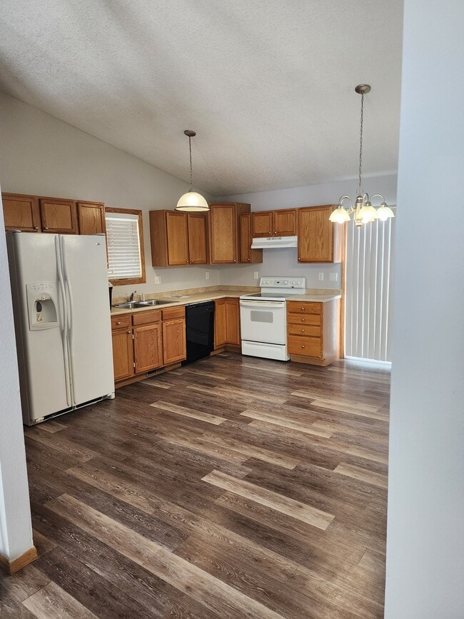 Photo - 20 Hartford Ave