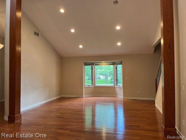 Photo - 3905 Newland Dr E