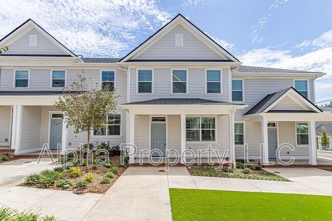 Building Photo - 105 Remount Way