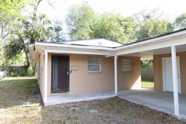 5157 Palmer Ave