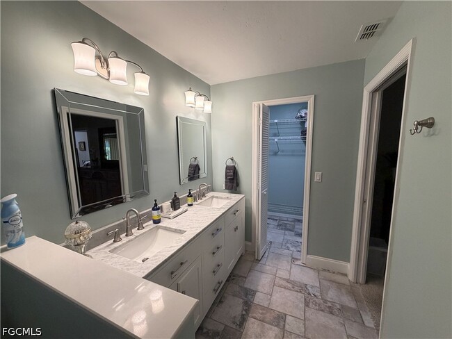 Photo - 5883 Sand Oak Dr