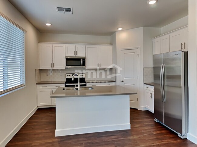 Photo - 6624 S 42nd Dr