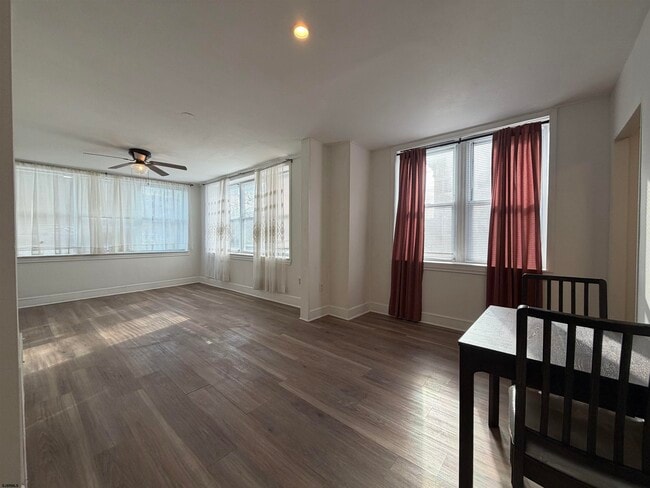 Photo - 3501 Ventnor Ave Unidad A2