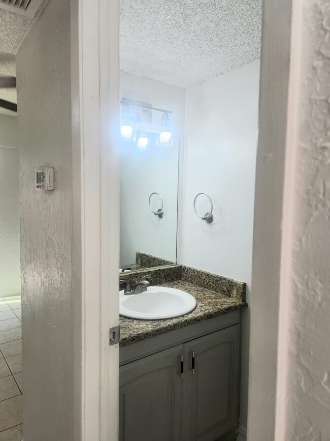 Photo - 6828 Brentwood Stair Rd