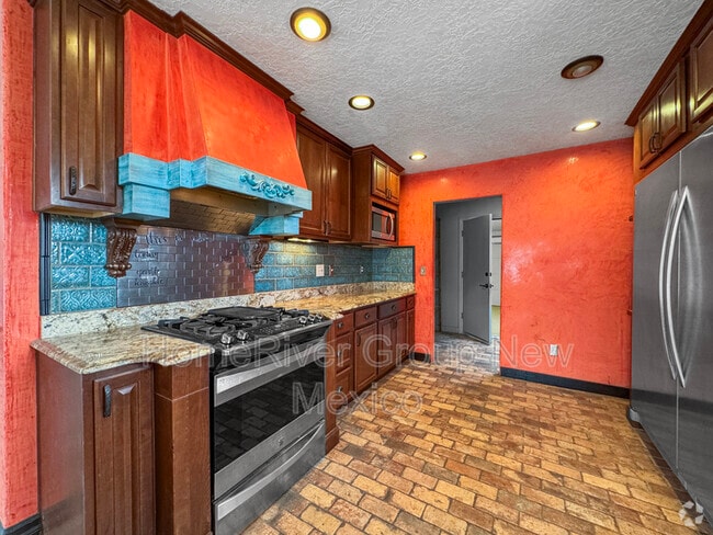 Building Photo - 10613 Easy St NW Rental
