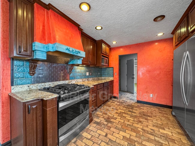 Building Photo - 10613 Easy St NW Rental
