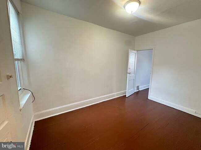 Photo - 3130 N Bambrey St