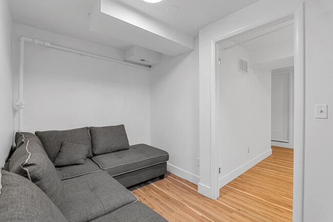 Photo - 1543 Binford St