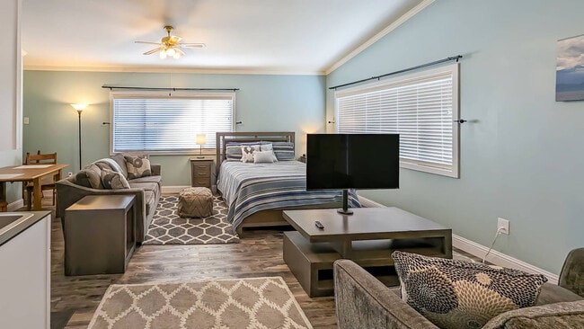 Photo - 918 S G St Unit ID1336268P