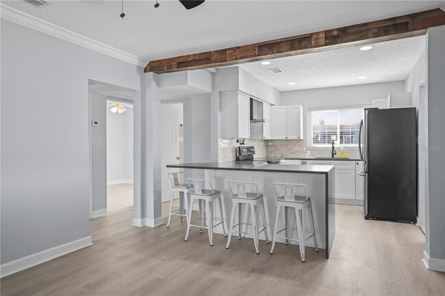 Photo - 132 81st Ave N