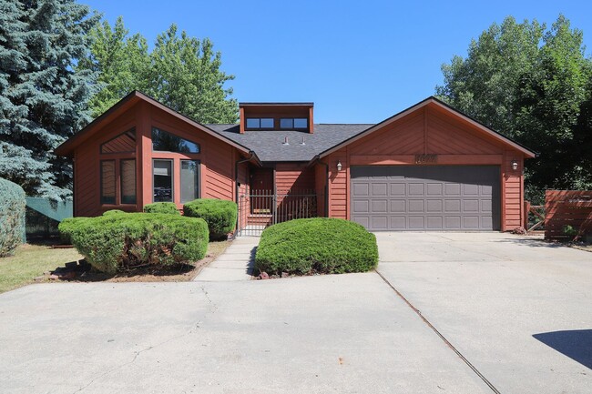Photo - 1677 Edwards Dr House