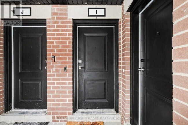 Photo - 35 Overberg Way Unit I