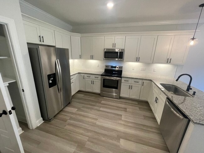 Photo - Townhome For Rent