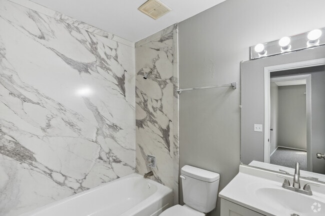 2BR, 1BA - 740SF - Bathroom - Laporte Commons Apartments