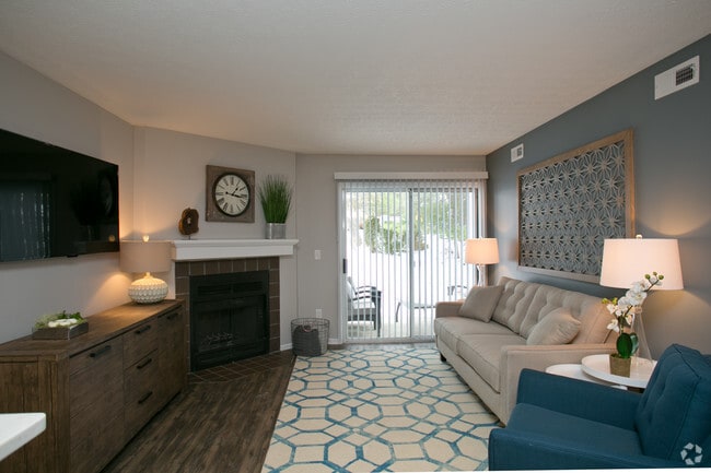 2BR, 2BA - Model - 1,100SF