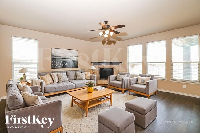 Photo - 1005 Destrehan Dr