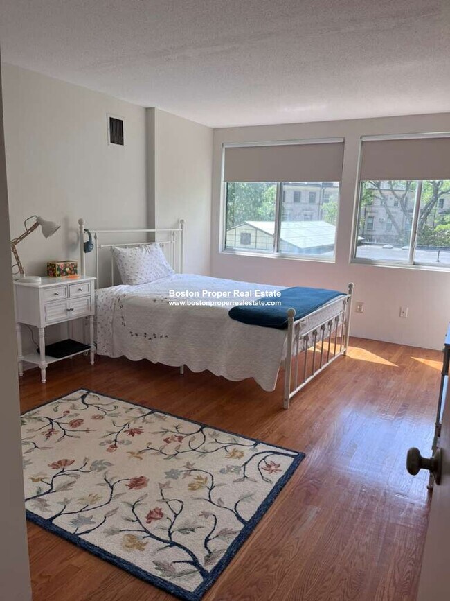 Photo - 1731 Beacon St Unit 204