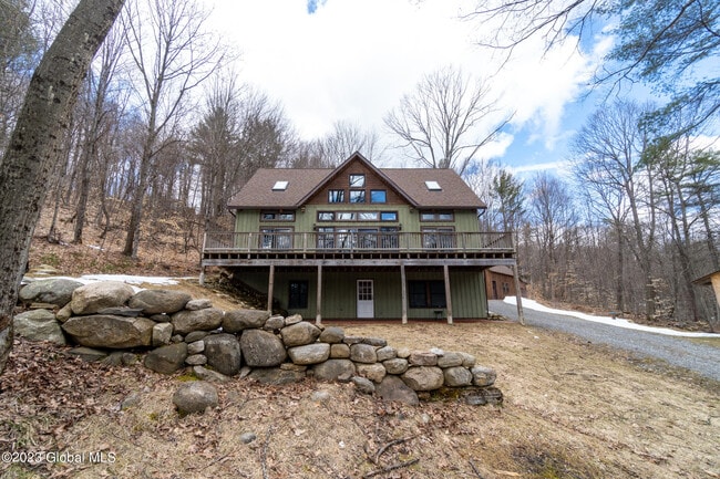 Photo - 221 Young Rd