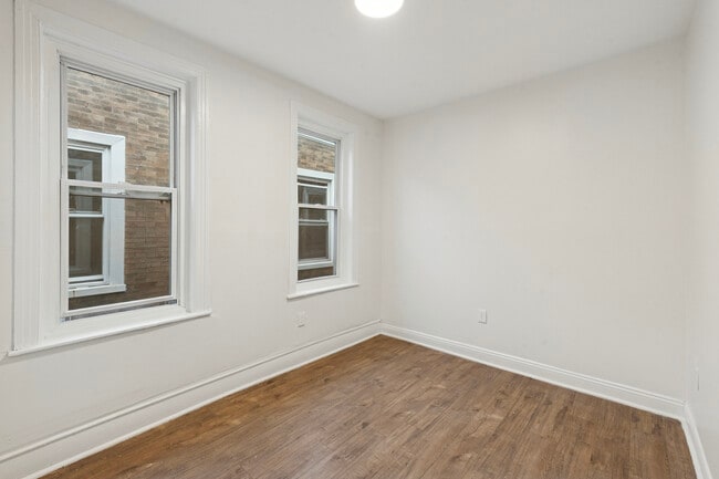 Photo - 6020 Catharine St Unit B