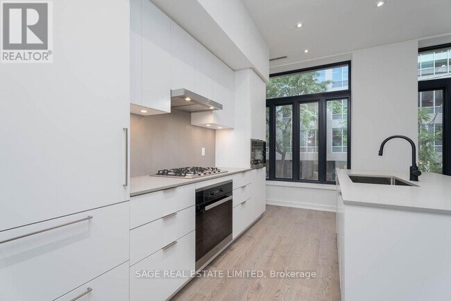 Photo - 22 Lombard St Unit 205