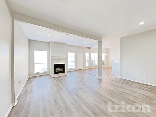 Photo - 1081 Treehouse Ln