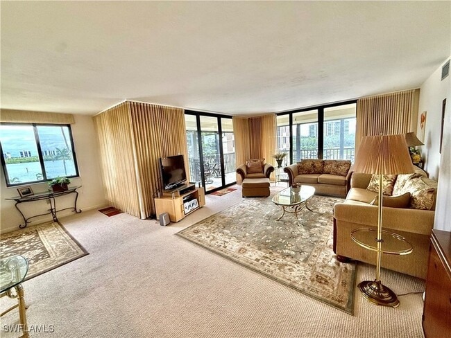 Photo - 15 Bluebill Ave Unit 206