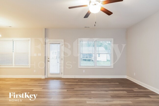 Photo - 116 Unique Pl