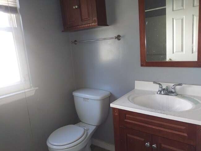 Photo - 1491 Devon Mill Way