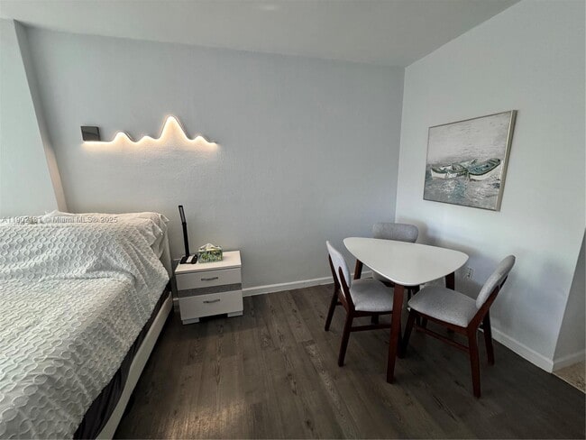 Photo - 10275 Collins Ave Unidad 402
