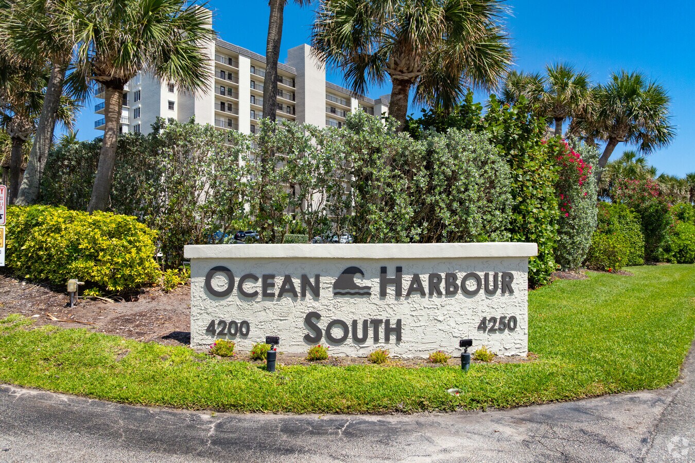 4200-4250 Carretera Norte A1A Hutchinson Island, FL 34949 - Ocean Harbour South