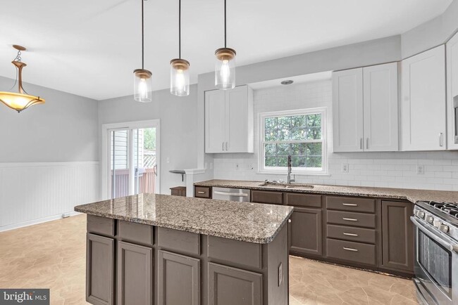 Photo - 6880 Ridge Water Ct