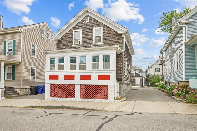 Building Photo - 12 Hammond St