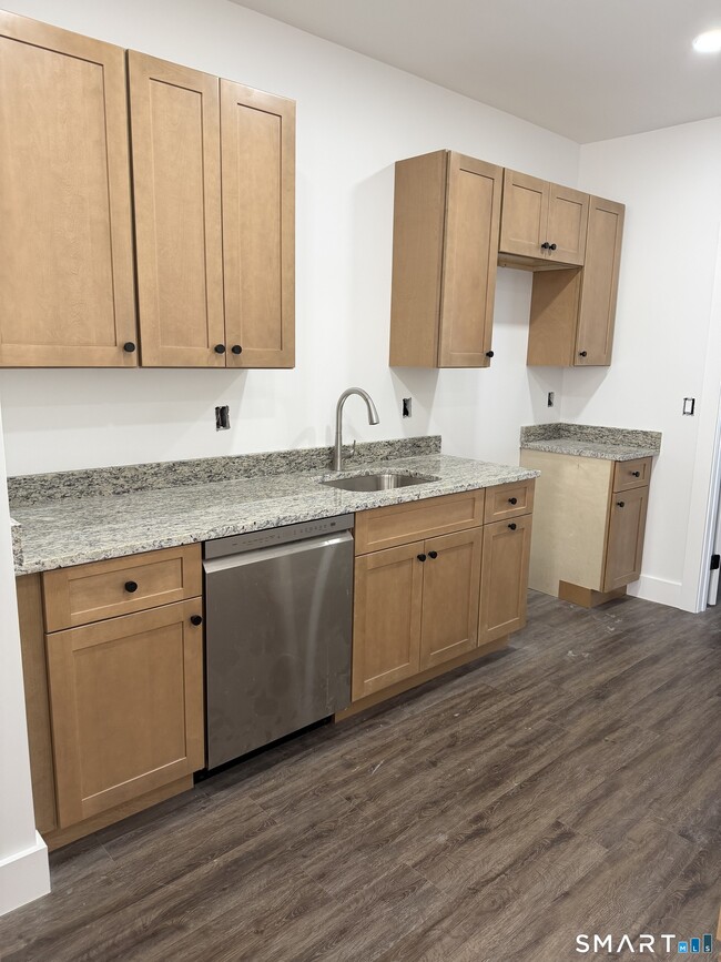 Photo - 663 Naugatuck Ave Unit 1