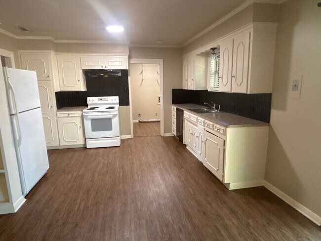 Photo - 204 Ridgecrest Dr