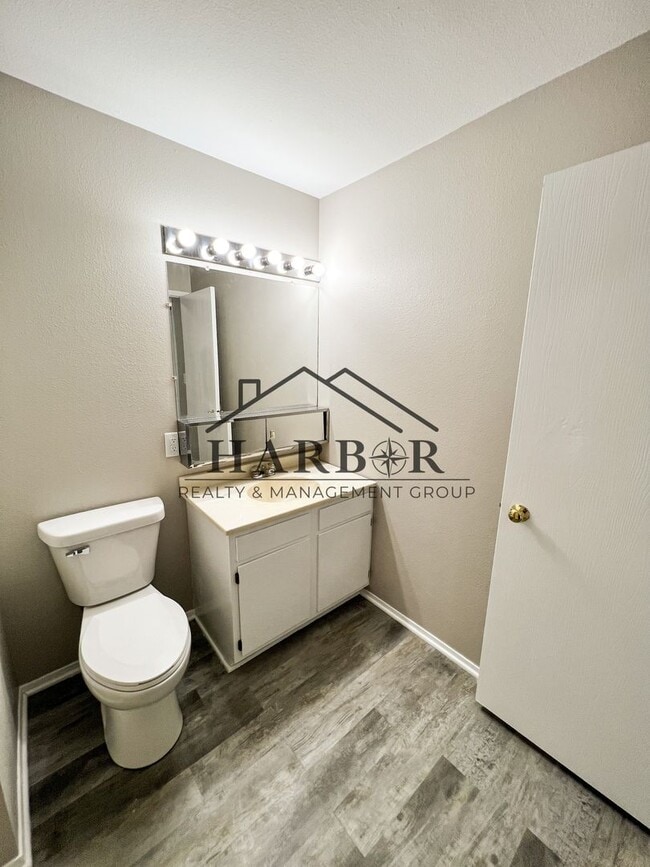 Photo - Renovated 2 Bedroom 1 Bath - Special: Lowe... Unit 125 - 3