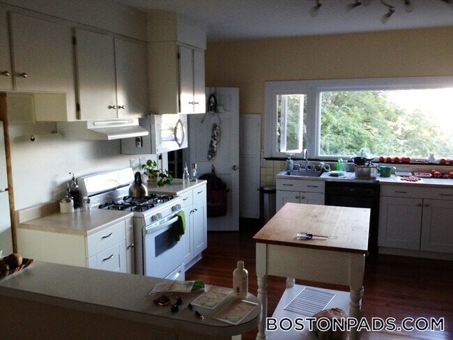Photo - 20 Main St Unit 1