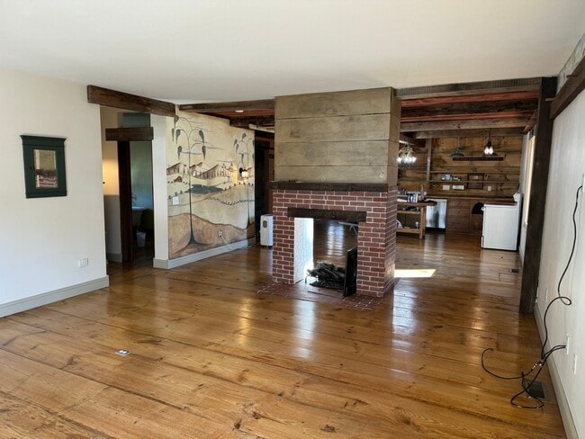 Photo - 106 Wheelock Ave