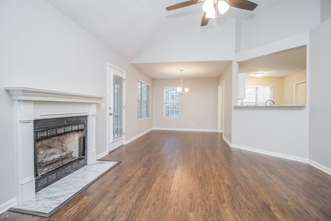 Photo - 3540 Calais Cir