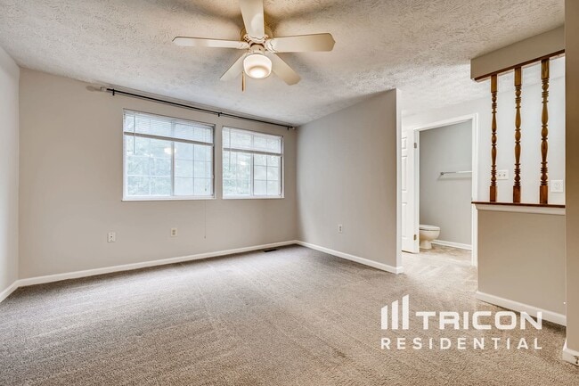 Photo - 19 Hunt Cup Cir