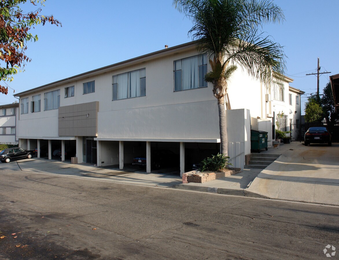 Photo - 809 Flora Dr