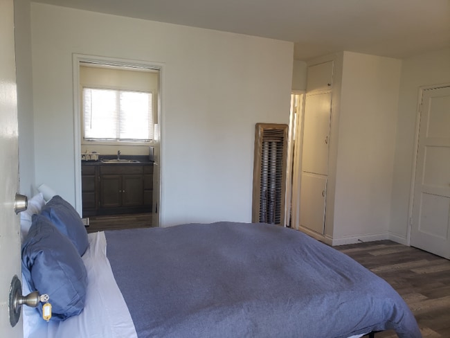 Photo - 5923 Gregory Ave Unit 8