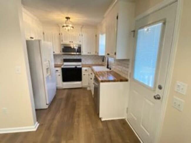 Photo - 113 Hallie Hills Pl