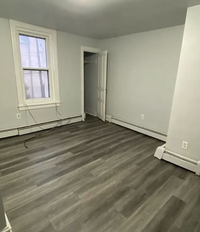 Building Photo - 339 King St Unit 339 King Apt. 4 2nd Fl