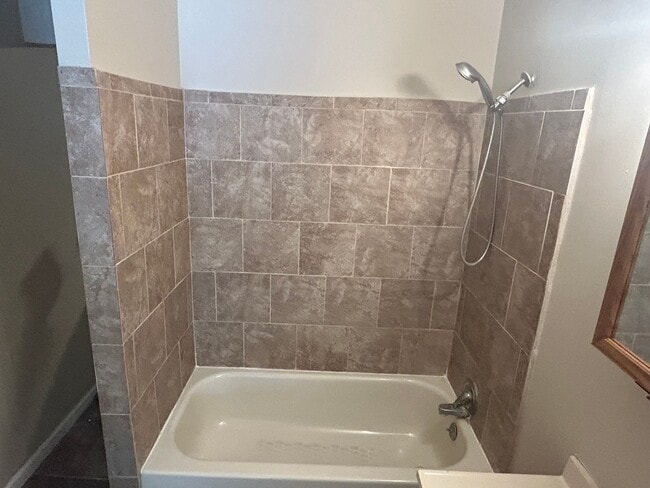 Photo - 1-bedroom apartment in Yorktown Unit #3 9851